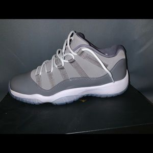 Air Jordan 11 retro cool grey lows